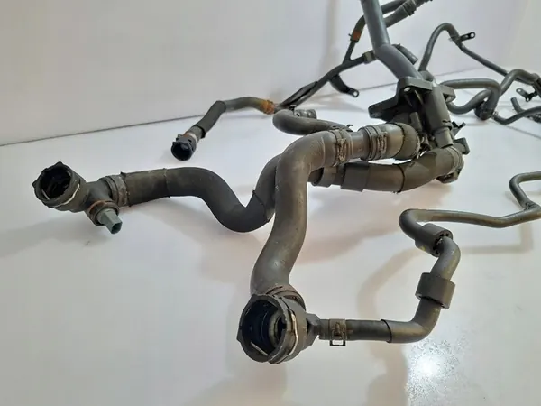 A3 8P PASSAT LEON Vesijohtosarja 1.4TSI CAX OEM image 3