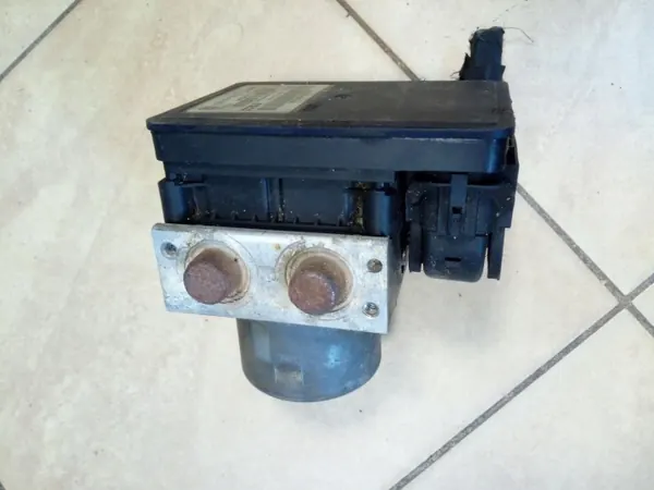 Pompe ABS OEM 1S0614517F pour SEAT Mii VW UP image 8