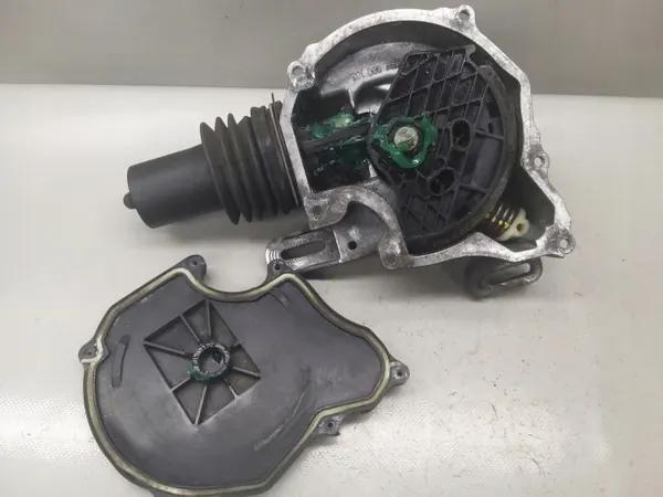 Kopplingsslavcylinder OEM A4512500062 för Smart Fortwo image 10