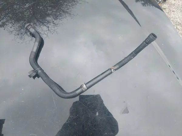 Audi A3 8L Ventilationsslang 8L0133817 OEM image 3