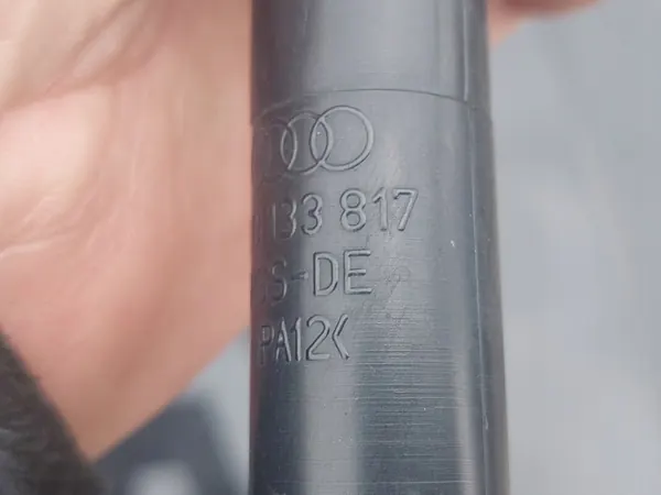 Audi A3 8L Ventilationsslang 8L0133817 OEM image 7