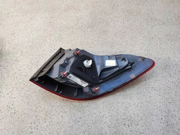 Linker achterlicht Mercedes C W205 Kombi A2059060557 image 5