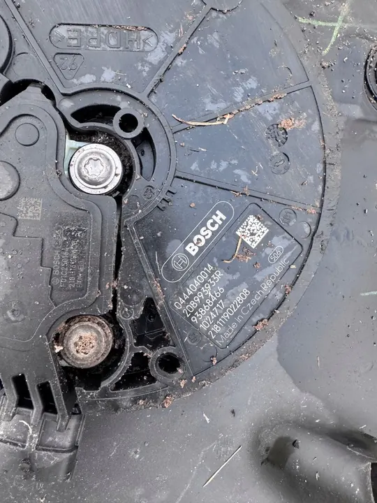 Réservoir AdBlue Renault Master III 208993933R image 2