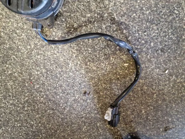 Subaru OE AX1680001601 framre rem för Legacy II BD image 3