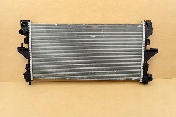 Jumper III Boxer Ducato 06- Radiador de agua del motor 52181949 OE image 2