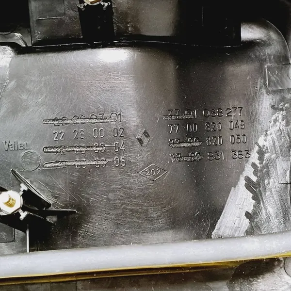 Junta de Tapa Maletero OEM DRC83988 para Renault Laguna I image 5