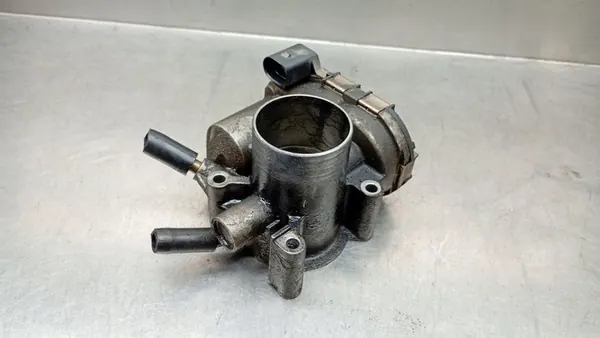 Corpo de borboleta Volkswagen Polo III 1.0B 030133062C image 3