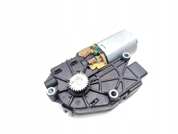 Kia Sportage Schiebedachmotor OEM 81671-D9010 (2018) image 5