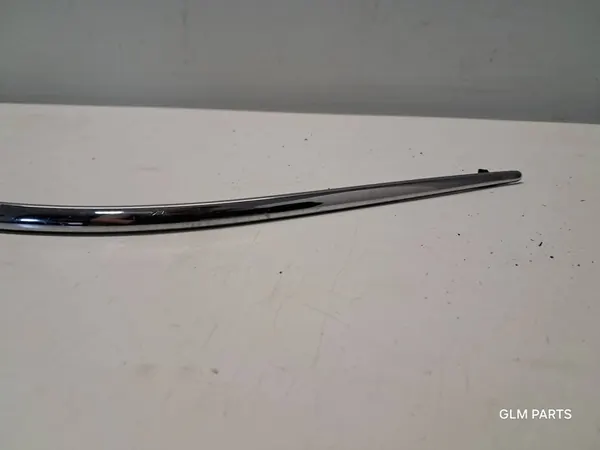 Mercedes CLK W209 Moldura Esquerda do Para-choque Dianteiro A2098850321 image 2