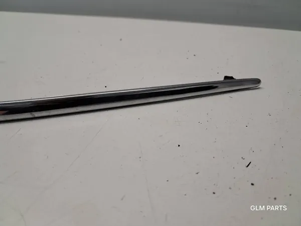 Mercedes CLK W209 Moldura Esquerda do Para-choque Dianteiro A2098850321 image 3