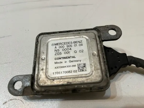 Sensor NOx Mercedes OEM 0009050108 para Vito W447 image 3
