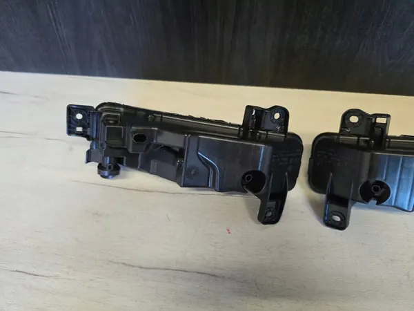 BMW F48 F45 F44 G20 G21 G06 Farol de Neblina Direito 8089526 image 4