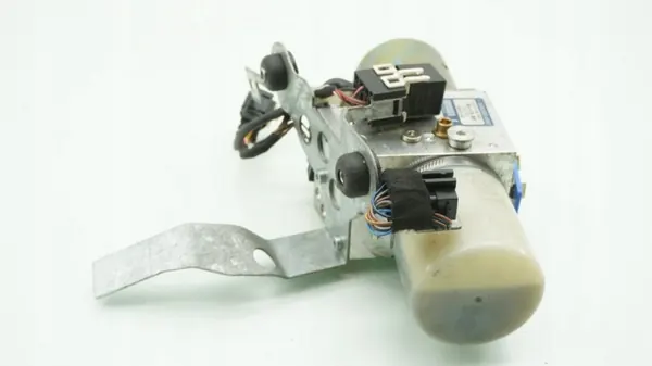 Gebruikte Mercedes-Benz dakpomp OEM A1708000030 image 3