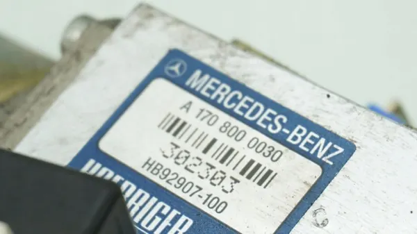 Gebruikte Mercedes-Benz dakpomp OEM A1708000030 image 5
