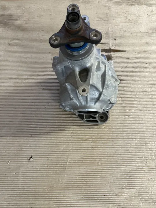 OEM 8482617 Achterdifferentieel voor BMW 5 G30 3.0D X-Drive image 3