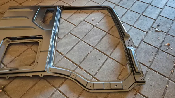 MAN TGS TG3 cabine kwartier rechts OEM 81.62510.4650 image 4
