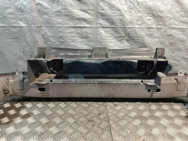 Etupuskurin palkki OEM BELKA ZDERZAKA Volvo V50 image 10