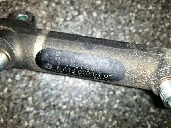 Rampe d'injection OEM A6130700195 Mercedes E W211 image 3