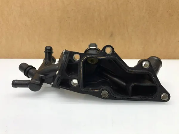 Corpo do Termóstato Dacia OEM 4010343 001 Usado image 3