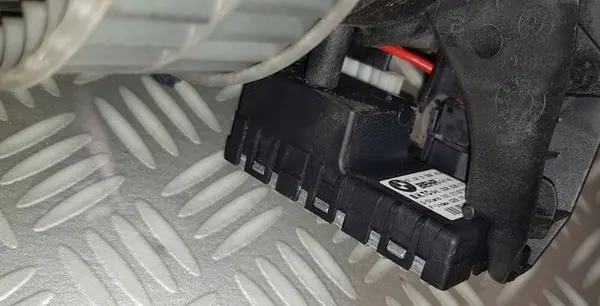BMW 5 E60 E61 E63 E64 Resistor Ventilador Aquecimento OEM 6933910 image 10