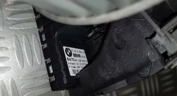 BMW 5 E60 E61 E63 E64 Resistor Ventilador Aquecimento OEM 6933910 image 9