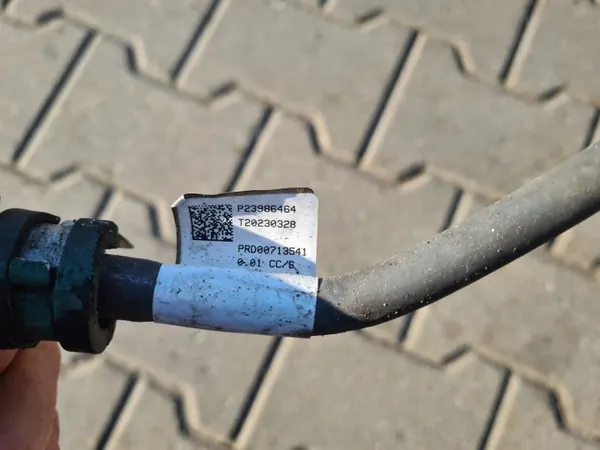 Conduite de carburant OEM 23986464 pour Volvo D13K image 4