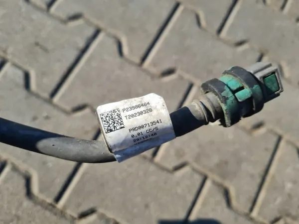 Conduite de carburant OEM 23986464 pour Volvo D13K image 5