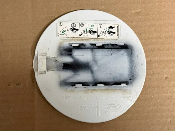 Ford OE D1BB-A405A02-AAW Polttoainelukko Frozen White image 3