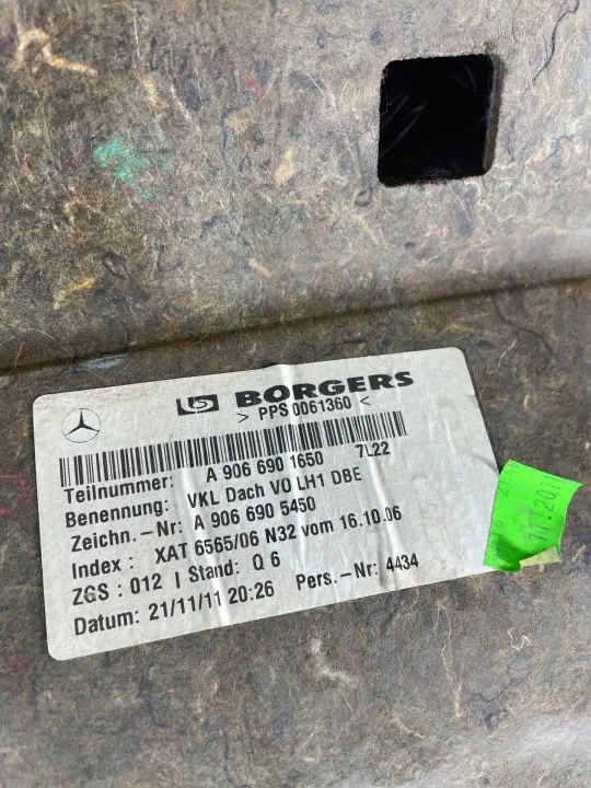 Clip de Plafonnier Mercedes Sprinter 906 OEM A9066901650 image 7