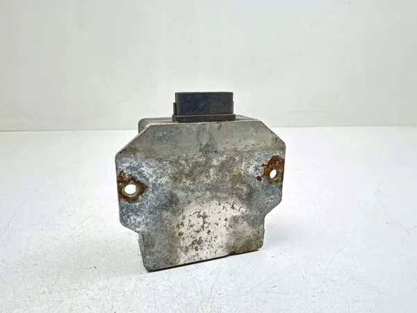 Mazda 626 1998 Module d'injecteur image 2