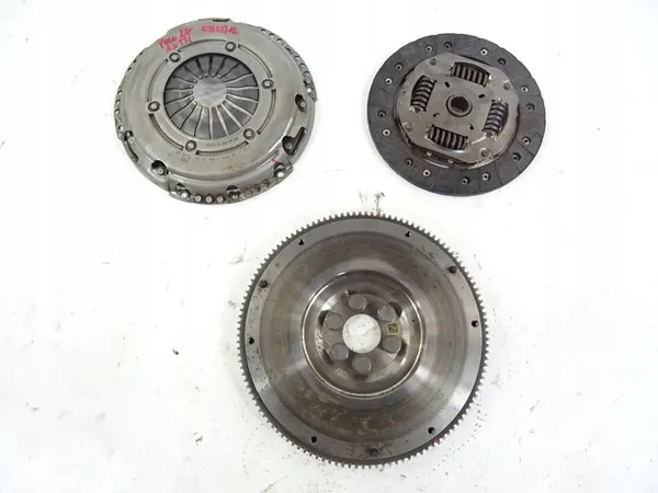 VW POLO 2G 1.0 TSI Volante de Dupla Massa 04C141025P image 2