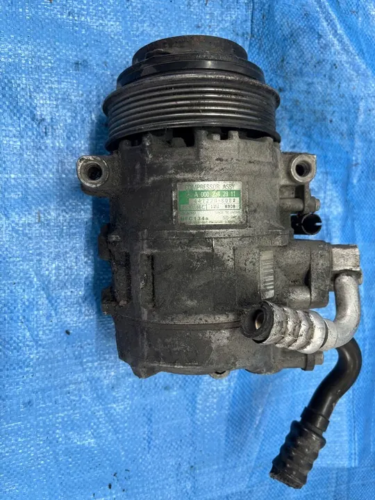 Compresor de Aire Acondicionado Mercedes-Benz A0002342911 image 3