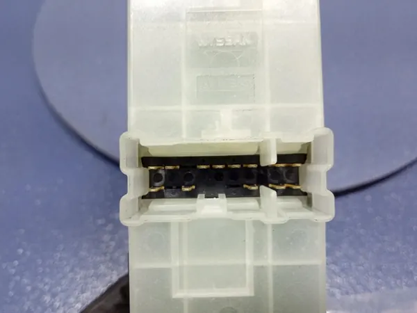 NISSAN QASHQAI I J10 Fenster Schalter 25401BR00B image 7