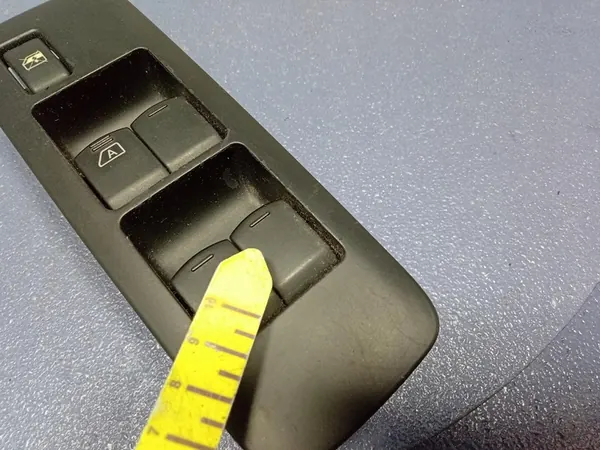 NISSAN QASHQAI I J10 Fenster Schalter 25401BR00B image 9