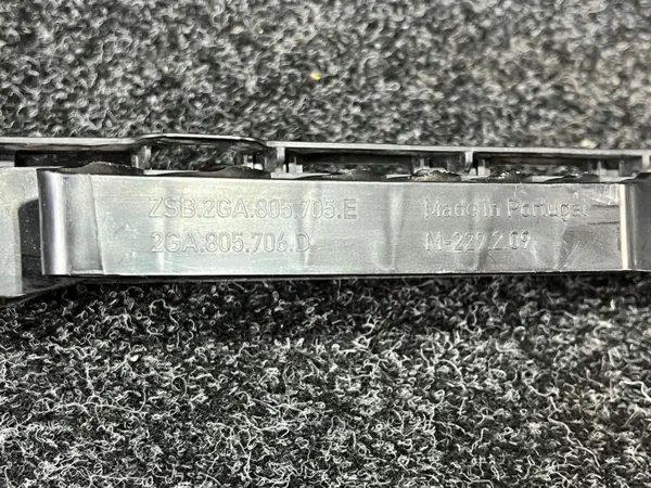 Begagnad frontgrill OEM 2GA805705E för Volkswagen T-Roc image 5