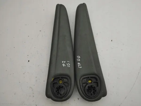 Chrysler Town & Country achterarmsteun OEM AMD132512 image 5