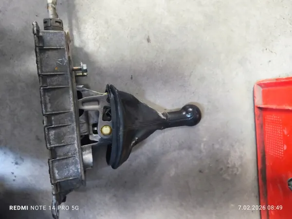 Levier de commande de boîte OEM 1J0711265 Golf IV 1.9 TDI image 3