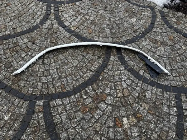 Mercedes 243 EQB Frontstoßstangen-Schiene OEM 2438853900 image 6