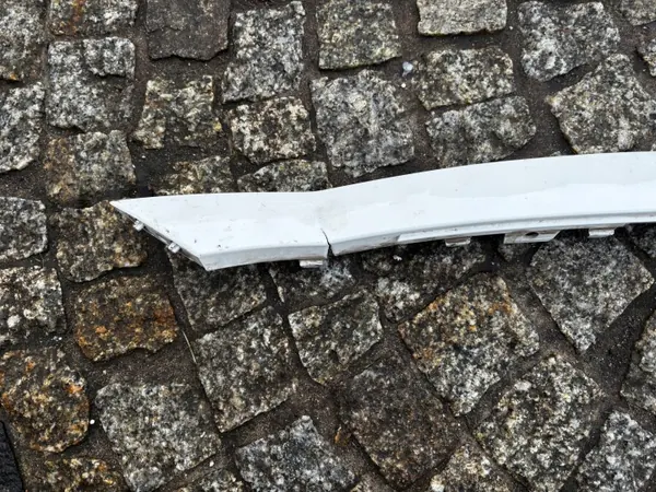 Mercedes 243 EQB Frontstoßstangen-Schiene OEM 2438853900 image 7