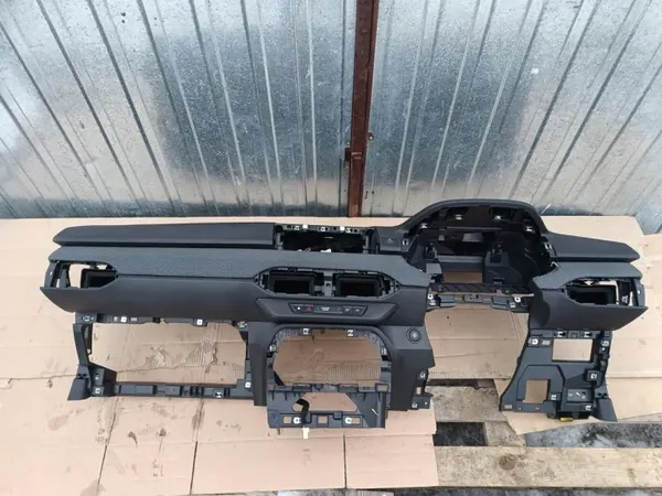 Salpicadero Dacia Sandero Stepway III OEM 114018022026 image 2