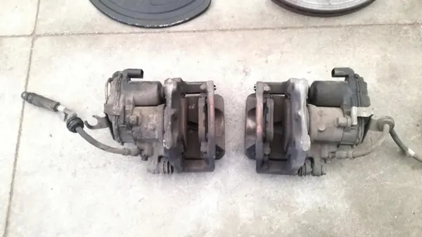 Remklauw Schijven Blokken Mercedes W223 OEM A2234214200 image 6