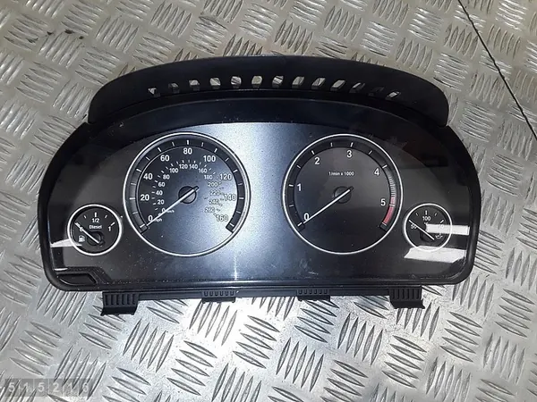 2010 BMW 5 Series F10 Speedometer 3000 Diesel OEM 922761601 image 2