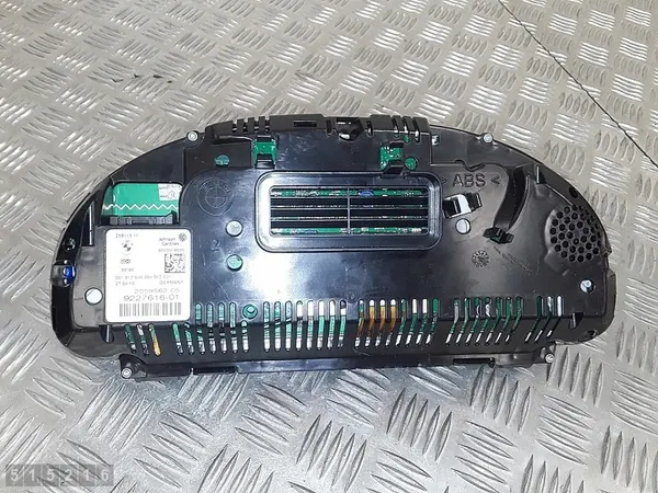 2010 BMW 5 Series F10 Speedometer 3000 Diesel OEM 922761601 image 4