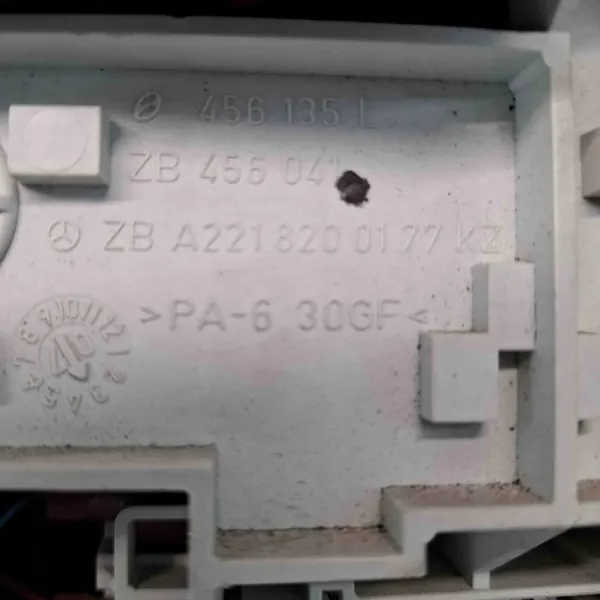 Linker achterlicht MERCEDES-BENZ S (W221) A2218200166 image 4