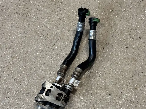 Kit de Conduites de Refroidissement OEM 8602300 BMW image 3