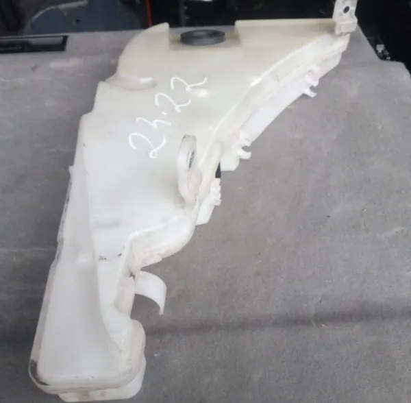 Scheibenwaschbehälter OEM 4G8955451D für Audi A6 C7/A7 image 10