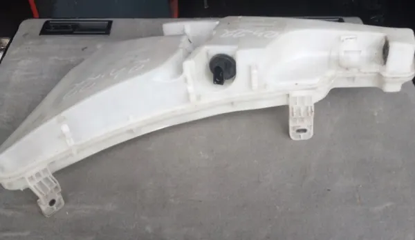 Scheibenwaschbehälter OEM 4G8955451D für Audi A6 C7/A7 image 3