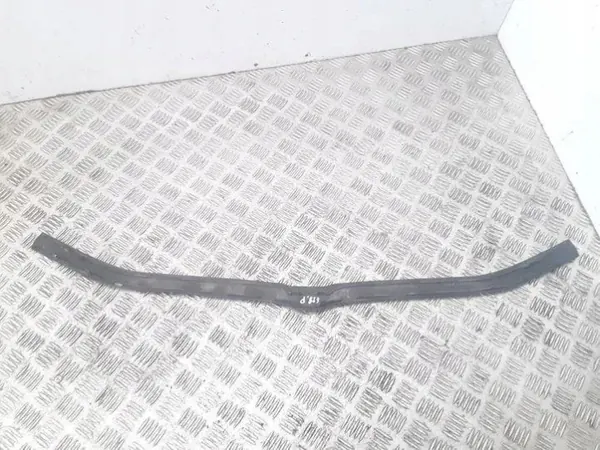 BMW Motorkapdichting OEM 7063835 voor 5-serie E60 image 2