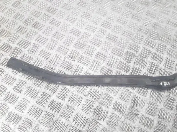 BMW Motorkapdichting OEM 7063835 voor 5-serie E60 image 3