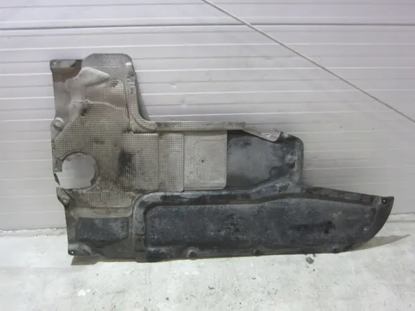 BMW 7 F01/F02 OEM 51757207893 Onderbodenscherm image 9